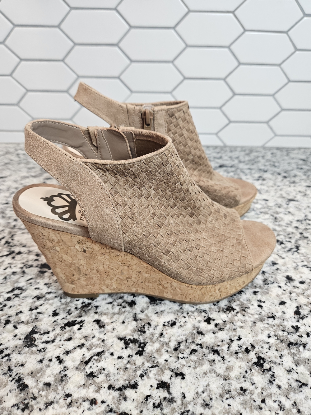 Woven Suede Open-Toe Slingback Wedge Sandals - Taupe Size 7.5 - Picture 4 of 6